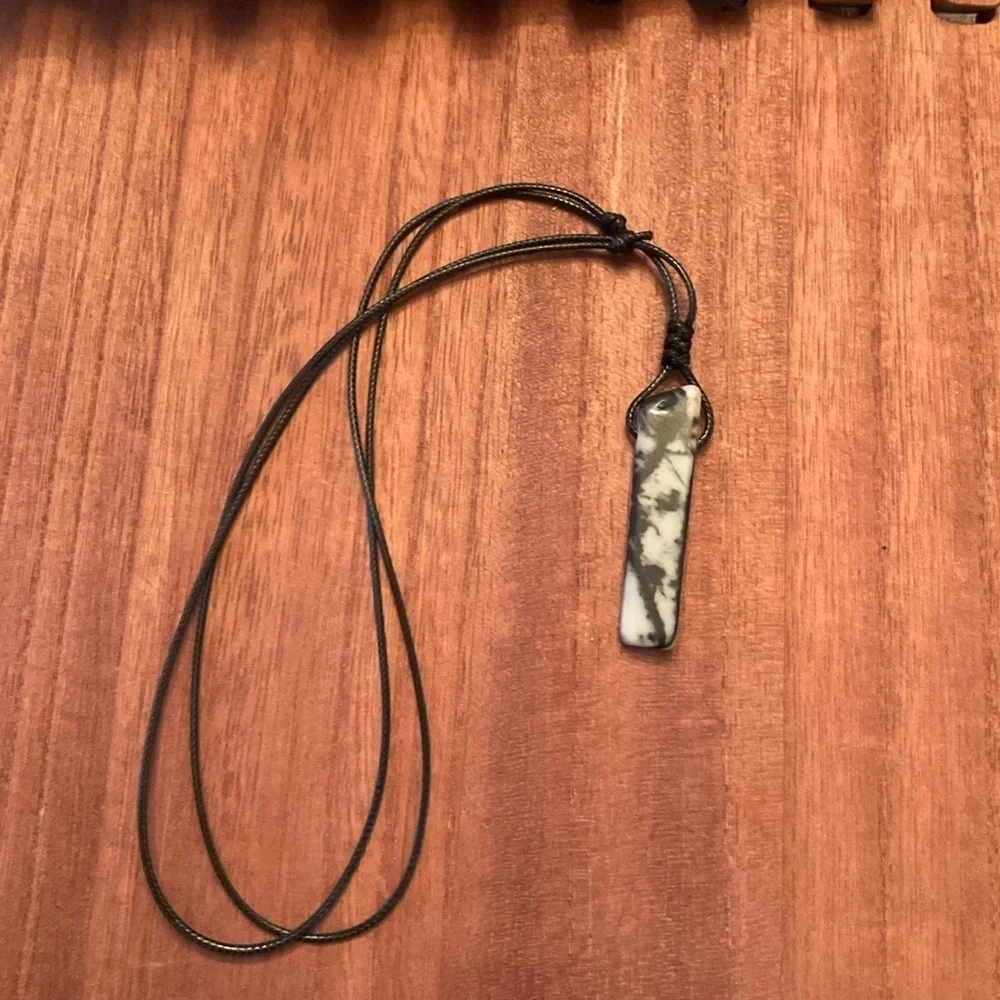 Beautiful Natural Stone Necklace adjustable from 20” to 36” BN